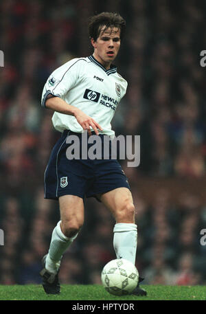 STEPHEN CLEMENCE TOTTENHAM HOTSPUR FC 12 January 1998 Stock Photo