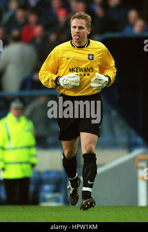 ANTTI NIEMI GLASGOW RANGERS FC 27 February 1998 Stock Photo