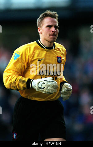 ANTTI NIEMI GLASGOW RANGERS FC 27 February 1998 Stock Photo