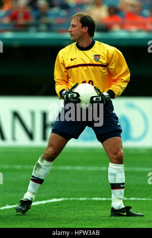 KASEY KELLER USA & LEICESTER CITY FC 06 March 1998 Stock Photo