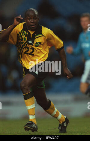 PAUL HALL JAMAICA & PORTSMOUTH FC 07 May 1998 Stock Photo