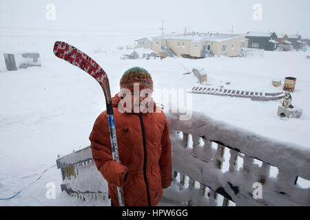 Inuit girls at the northpole Stock Photo