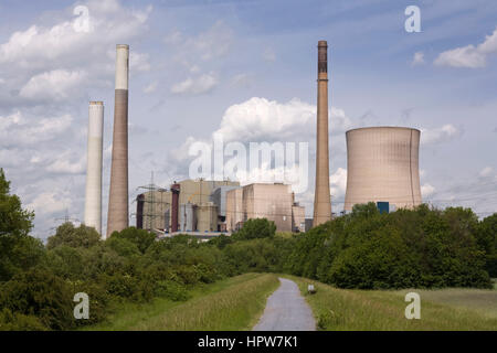 Europe, Germany, North Rhine-Westphalia, Ruhr area, Voerde, the background the Steag power plant Voerde. Stock Photo