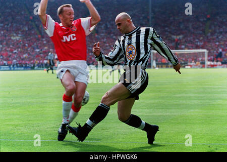 TEMUR KETSBAIA NEWCASTLE UNITED FC 19 May 1998 Stock Photo