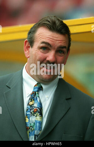 NEVILLE SOUTHALL HUDDERSFIELD TOWN FC 02 August 1998 Stock Photo