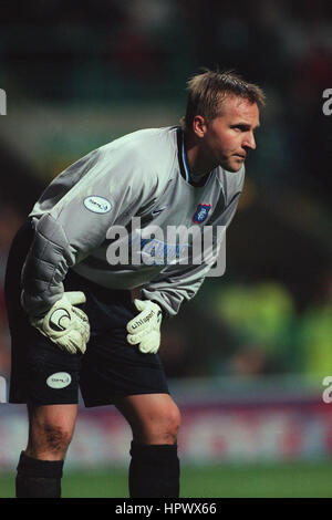 ANTTI NIEMI GLASGOW RANGERS FC 21 November 1998 Stock Photo