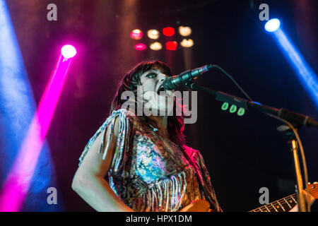 Deap Vally Performing Live In Liverpool September 2016 Stock Photo