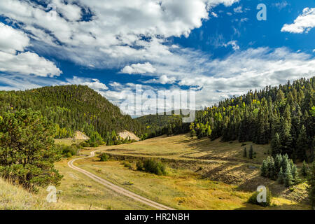 The Enchanted Circle Scenic Byway is an 84 mile New Mexico Scenic Byway and National Forest Scenic Byway around Wheeler Mountain located in Northern N Stock Photo