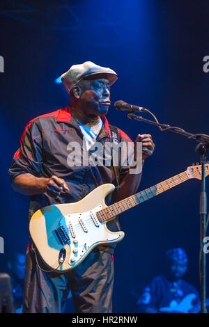 Buddy Guy, American blues guitarist the ultimate showman puts in an incredible performance for his fans. Byron Bay Bluesfest, Australia, April 2, 2010 Stock Photo