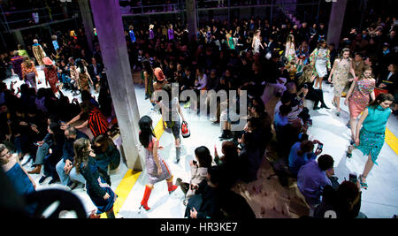 Milan, Italy. 26th February 2017. Models present creations for the fashion house Marni during Milan Fashion Week Fall/Winter 2017/2018 on Feb. 26, 2017, in Milan, Italy. Credit: Xinhua/Alamy Live News Stock Photo