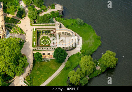 Castle garden at Schloss Schwerin, Lake Burgsee, Schwerin, Mecklenburg-Vorpommern, Germany