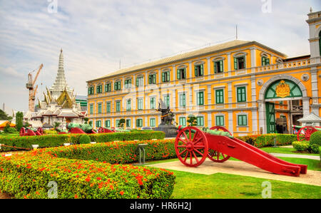 Ministry of Defence in Bangkok Stock Photo - Alamy