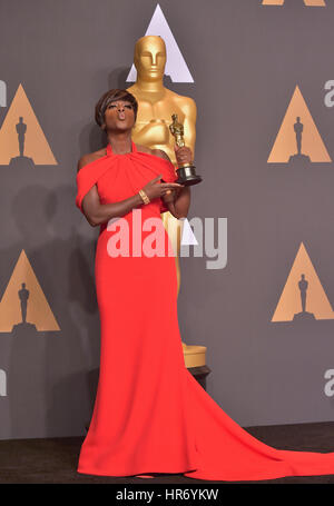 Hollywood, Ca. 26th Feb, 2017. Viola Davis, at 89th Annual Academy Awards Press Room at Hollywood & Highland Center, California on February 26, 2017. Credit: Media Punch/Alamy Live News Stock Photo
