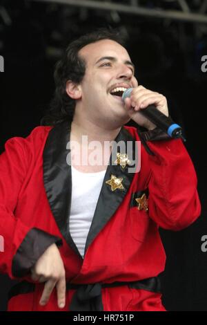 Har Mar Superstar - Sean Matthew Tillmann at the Glastonbury Festival, Somerset, Britain - 27 June 2003. Stock Photo