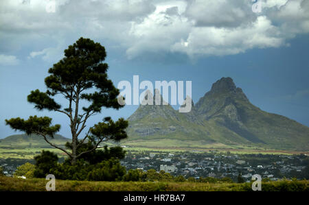 Mauritius, The 300 m wide Vulkankrater Trou aux Cerfs near Curepipe, Mauritius, Trou aux Cerfs near Curepipe, Volcanic Cone with Crater Stock Photo