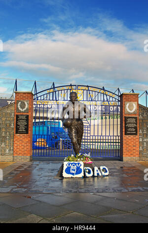 Dixie Dean statue and Wall of Fame in front of the Everton Football Club Stadium. Liverpool UK. Stock Photo