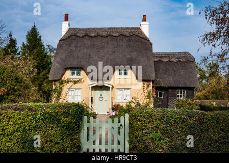 Picturesque thatched cottage in the Warwickshire village of Honington. England. UK. Stock Photo