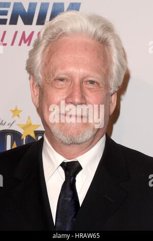 Bruce Davison at arrivals for 27th Annual Night of 100 Stars Oscar Viewing Gala, The Beverly Hilton Hotel, Beverly Hills, CA February 26, 2017. Photo By: Priscilla Grant/Everett Collection Stock Photo