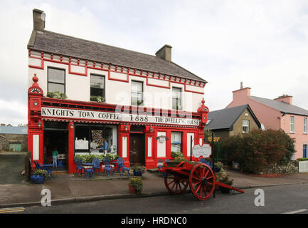 Knightstown Coffee - coffee shop, café, restaurant and bookstore at Knightstown, Valentia Island, County Kerry, Ireland. Stock Photo