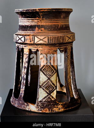 Ceramic with  decoration 8th - 6th Century BC Cyprus Stock Photo