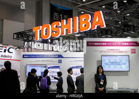 Tokyo, Japan. 1st Mar, 2017. Visitors gather at Toshiba booth during the World Smart Energy Week 2017 in Tokyo Big Sight on March 1, 2017, Tokyo, Japan. World Smart Energy Week 2017 consists of 9 exhibitions connected with new and renewable energy sources and is the largest trade show in this field in Japan. It expects to host 1,570 exhibitors and to attract an estimated 70,000 professional visitors over three-days up until Friday 3rd. Credit: Rodrigo Reyes Marin/AFLO/Alamy Live News Stock Photo