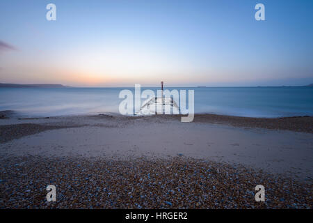 Weymouth Bay, Dorset, UK. 2nd March, 2017. A clear and crisp spring sunrise at Weymouth Bay, the first fine day of spring. © Dan Tucker/Alamy Live News Stock Photo