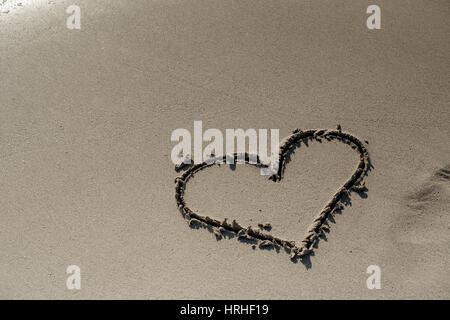 Herz Im Sandstrand Heart In Sand Stock Photo Alamy