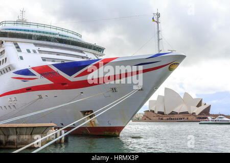 Sydney, Australia. Friday 3rd March 2017. P&O Cruise ship MV Aurora in Circular Quay before leaving Sydney later today. Stock Photo