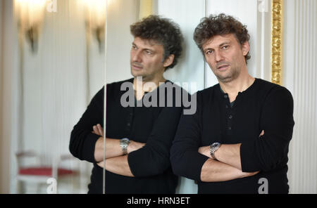 Munich, Germany. 3rd Mar, 2017. Opera singer Jonas Kaufmann poses at the state opera in Munich, Germany, 3 March 2017. Photo: Angelika Warmuth/dpa/Alamy Live News Stock Photo