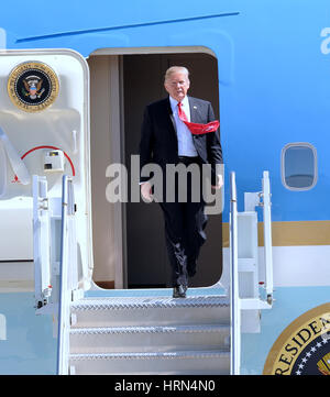 Orlando, USA. 03rd Mar, 2017. U.S. President Donald Trump arrives on Air Force One at Orlando International Airport in Orlando, Florida on March 3, 2017. While in Orlando, Trump will hold a listening session at a Catholic school. Credit: Paul Hennessy/Alamy Live News Stock Photo