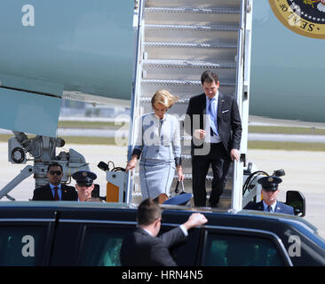 Orlando, USA. 03rd Mar, 2017. U.S. Secretary of Education Betsy DeVos (left) and U.S. Senator Marco Rubio (R-FL) walk down the stairway from Air Force One at Orlando International Airport in Orlando, Florida on March 3, 2017. DeVos and Rubio are accompanying U.S. President Donald Trump to a listening session at a Catholic school. Credit: Paul Hennessy/Alamy Live News Stock Photo