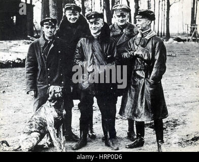 Manfred von Richthofen with Jasta 11 Pilots, 1917 Stock Photo