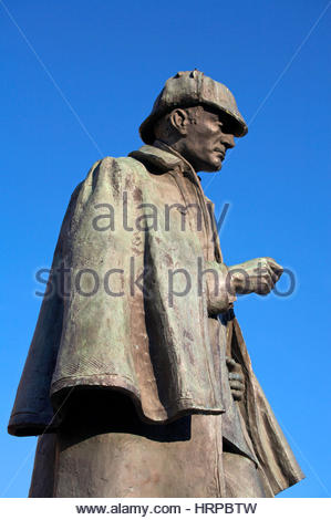 Sherlock Holmes statue, in memory of the Scottish author and creator of the character, Sir Arthur Conan Doyle 1859 – 1930, Edinburgh Scotland Stock Photo