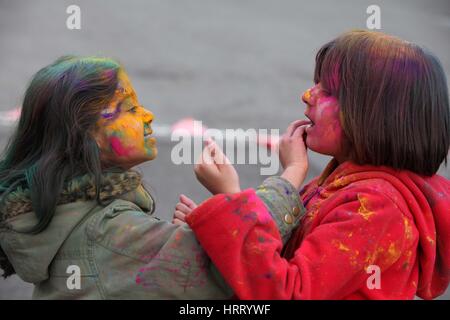 Holi festival celebrations in Platt Fields Park , Falowfield , Manchester Stock Photo