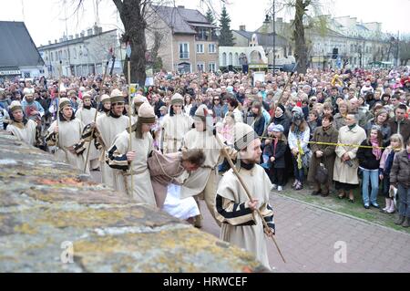 Actors reenact scene of Jesus brought to Pilate by the Sanhedrin, during the street performances Mystery of the Passion. Stock Photo