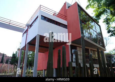 Exterior of the House Studio Museum of Diego Rivera and Frida Kahlo, Colonia San Angel Inn, Alvaro Obregon, Mexico DF. Stock Photo