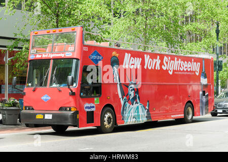 New York Sightseeing Bus Stock Photo Alamy New York Sightseeing Bus Stock Photo Alamy