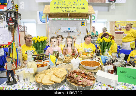 Zukowo, Poland. 04th Mar, 2017. Table full of traditional Kashubian Easter cakes and dishes is seen on 4 March 2017 in Zukowo, Poland. The Farmers wives associations from Kashubia region compete, who makes better easter cakes and dishes, regional Kashubian embroidery, and Easter ornaments and decorations Credit: Michal Fludra/Ģ����ý Live News Stock Photo