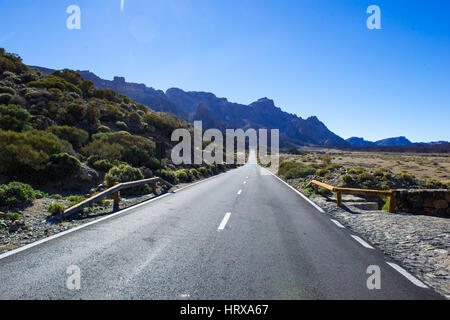 Canary Islands, Tenerife. 26th February 2017.  The road leading up to Mount Teide in Tenerife. Michael Tubi / Alamy Stock Photo