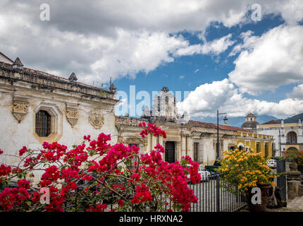 Colonial buildings and flowers - Antigua, Guatemala Stock Photo