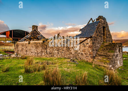 Abandoned farmhouse ruins by Struan Jetty, Isle of Skye, Scotland Stock Photo