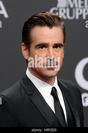 Hamburg, Germany. 04th Mar, 2017. Irish actor Colin Farrell arrives at the 52nd Golden Camera film & TV awards 2017 in Hamburg, Germany, 04 March 2017. Photo: Daniel Reinhardt/dpa/Alamy Live News Stock Photo