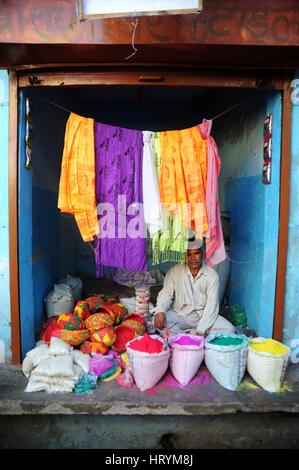 March 5, 2017 - Mathura, Uttar Pradesh, India - Mathura: A shopkeeper sale color powder near ''Radha Rani Temple'' in Barsana, Mathura on 05-03-2017. photo by prabhat kumar verma (Credit Image: © Prabhat Kumar Verma via ZUMA Wire) Stock Photo