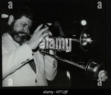 American trumpeter Bobby Shew performing at The Bell, Codicote, Hertfordshire, 19 May 1985. Artist: Denis Williams Stock Photo