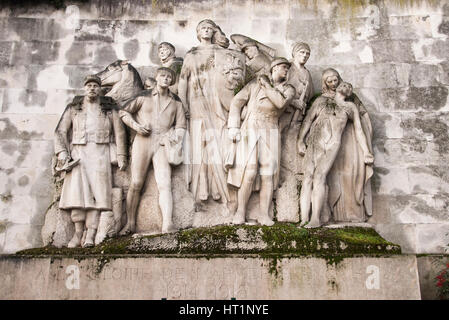 The First World War memorial statue on the wall of Passy Cemetery in Paris France. Stock Photo