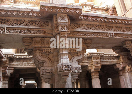 Entablature style architecture intricate carvings. Adalaj Stepwell, Ahmedabad, Gujarat, India Stock Photo