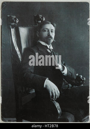 Portrait of the author Ivan A. Bunin (1870-1953), 1909. Artist: Zdobnov, Dmitri Spiridonovich (End of 19th cen.) Stock Photo