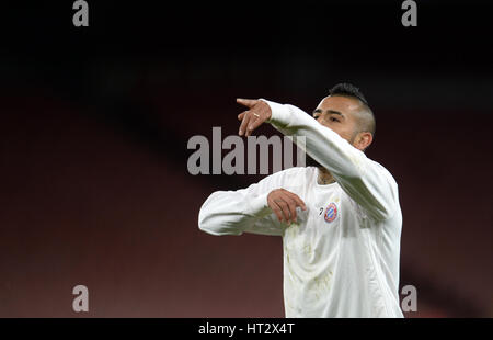 London, UK. 06th Mar, 2017. Munich's Arturo Vidal prepares for the second leg of the Champions League round of 16 tie against FC Arsenal during a training session in the Emirates Stadium in London, UK, 06 March 2017. Photo: Andreas Gebert/dpa/Alamy Live News Stock Photo
