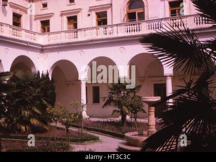 Tsars Winter Palace, Yalta, 20th century. Artist: CM Dixon. Stock Photo