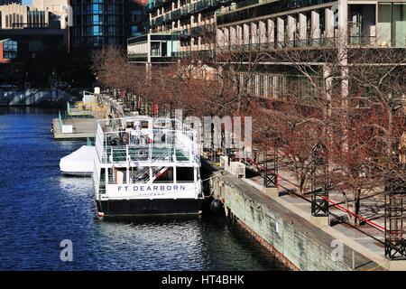 A ship at dock within a Chicago River canal in Chicago's River East neighborhood. Chicago, Illinois, USA. Stock Photo